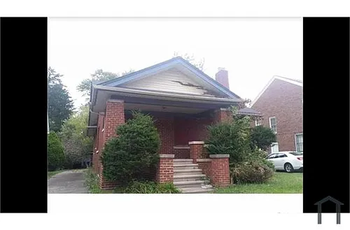 15744 Auburn St Photo 1