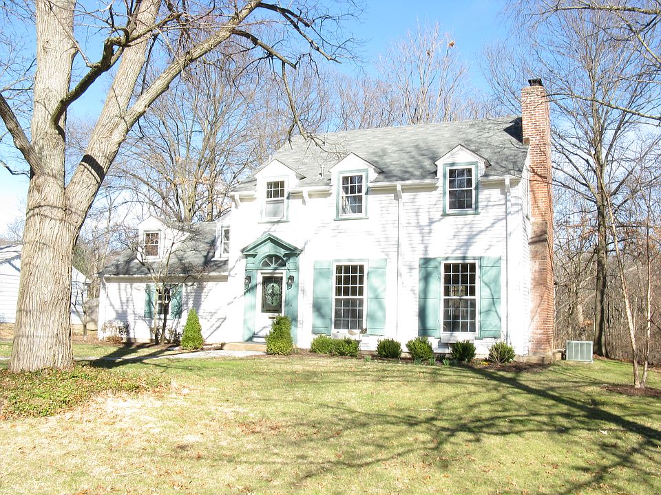 1st image of 28 Orchard Ln
