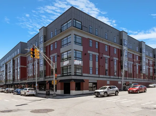 652 Merrimack St #407, Lowell, MA 01854