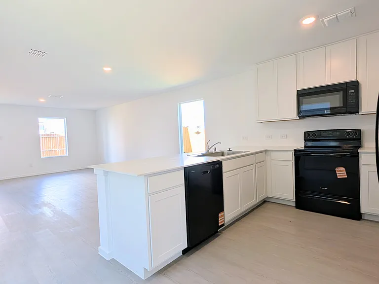 732 Sandhill Crane Ln — Photo 5
