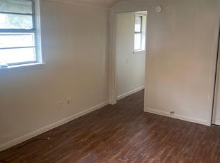 1208 1/2 Earl St, Commerce, TX 75428