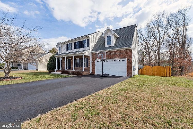 1st image of 4002 Derbyshire Ln
