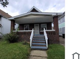 816 London Rd #2, Cleveland, OH 44110