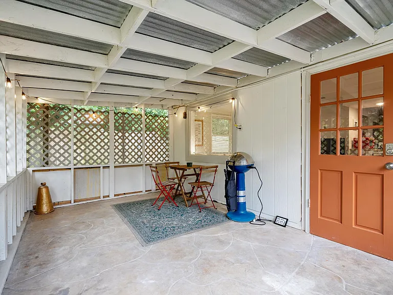 2344 Bethune Ave — Photo 10