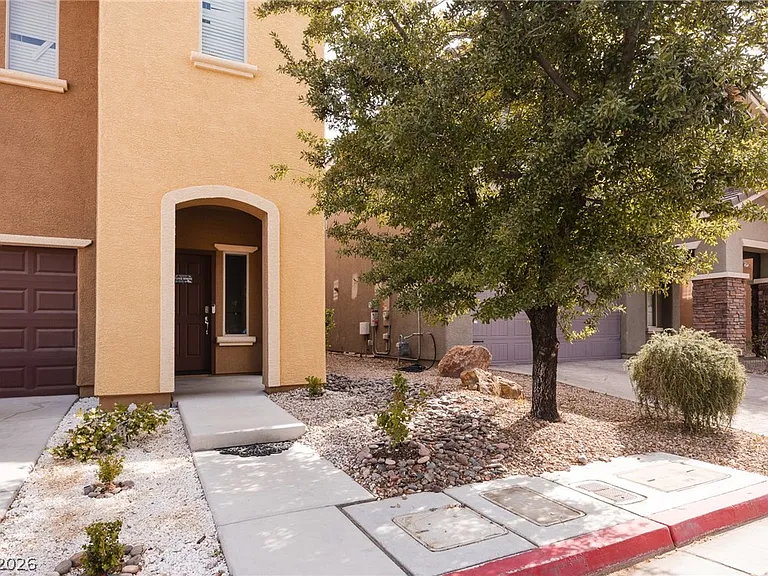 8253 Arden Landing Pl — Photo 3