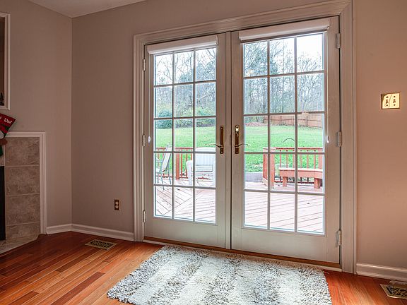 4th image of 12830 Auklet Ln