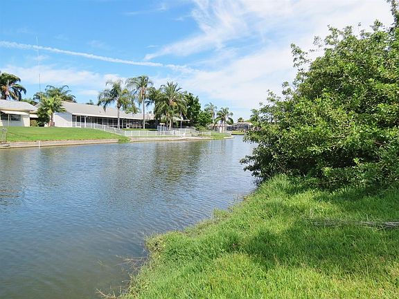 2nd image of 3621 Ortona Dr #3621ORTO