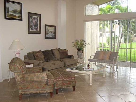 5th image of 10009 Diamond Lake Dr