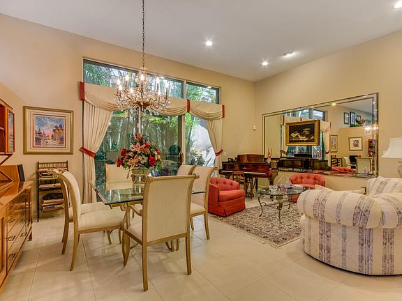 5th image of 10879 Royal Devon Way