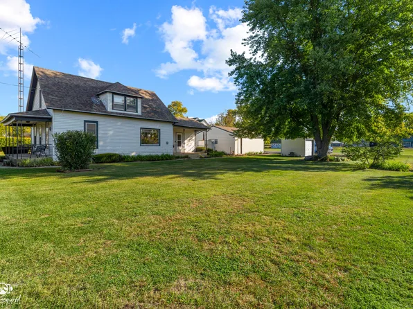 106 S Shelly Ave, Reddick, IL 60961