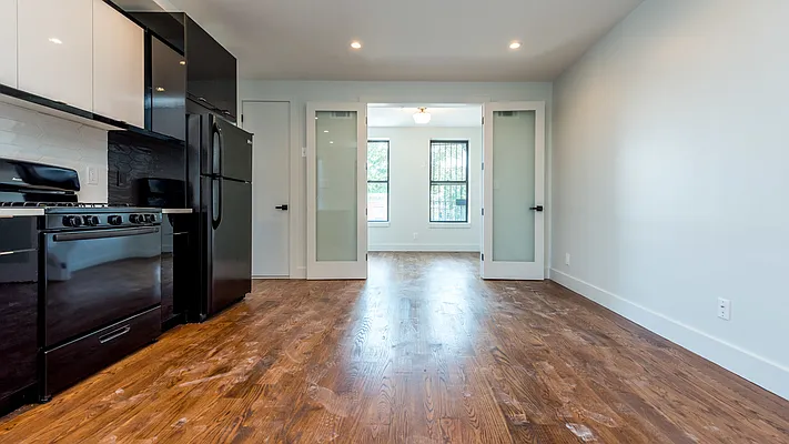 Rented by Nooklyn NYC LLC | media 4