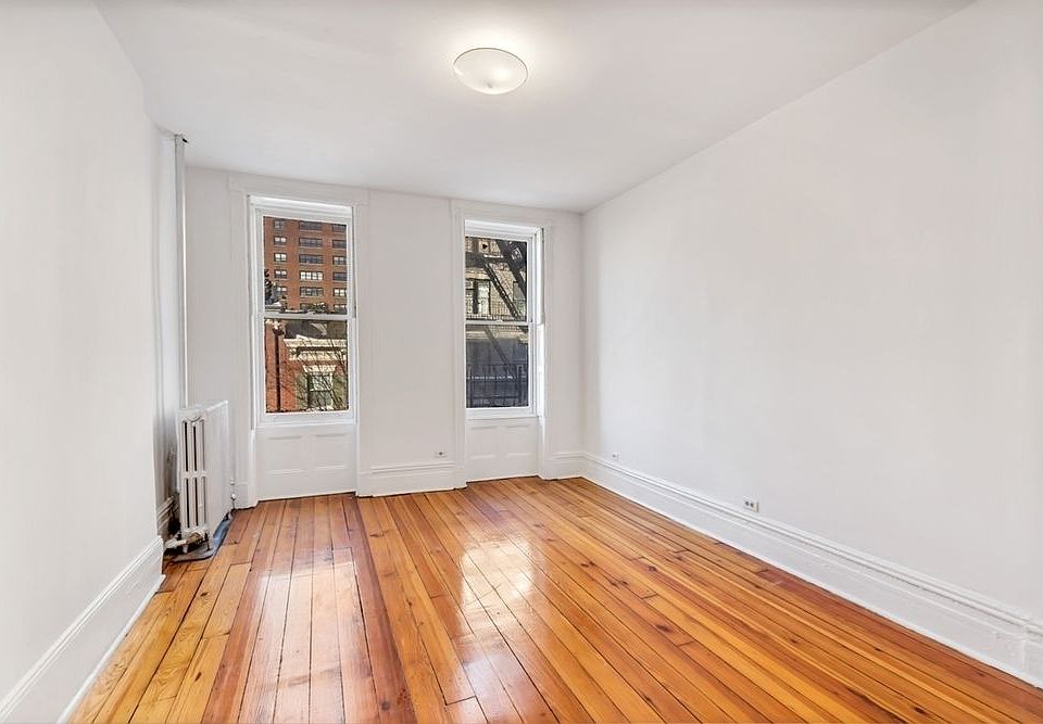 1st image of 270 W 12th St APT 3B