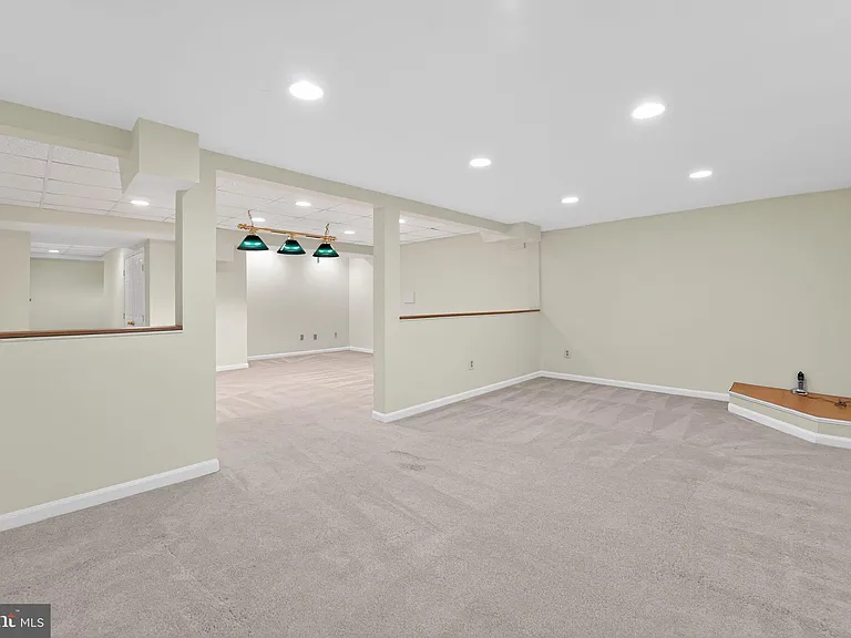 7916 Evesboro Dr — Photo 24