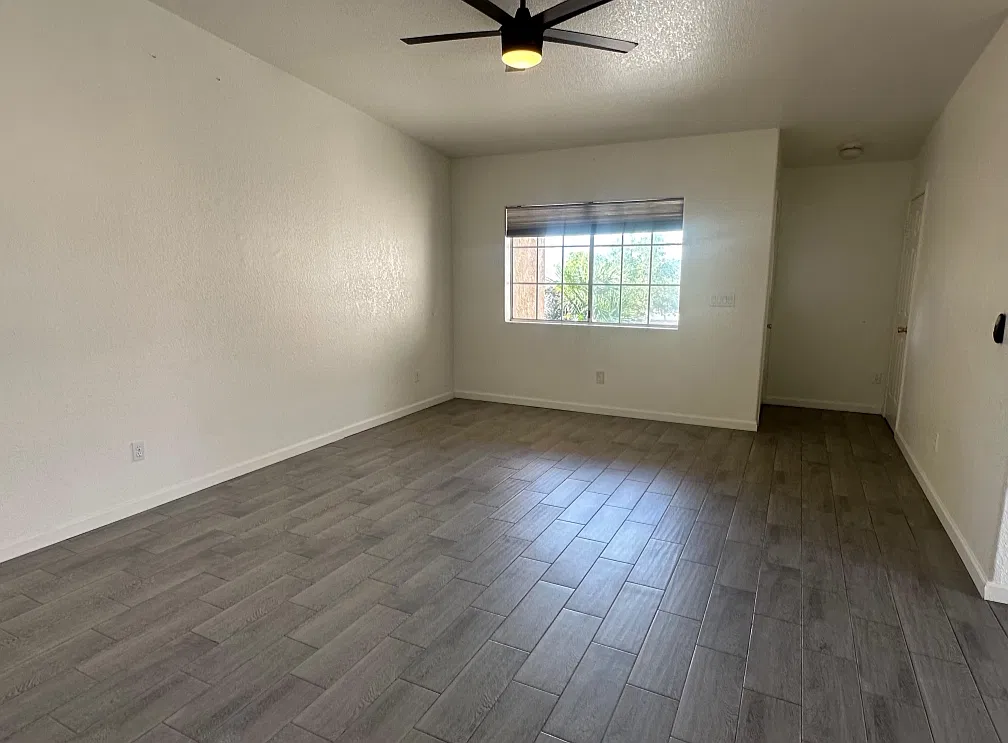 2 bed, 1121 sqft, $1,650 — Photo 3