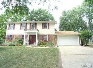 2835 Newbridge Ct, Saint Louis, MO 63129