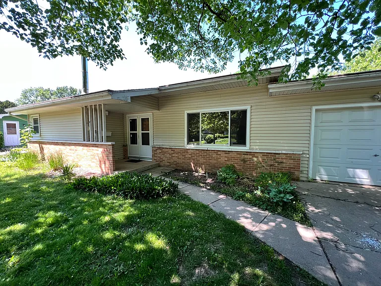 5014 Manor Cross — Photo 1