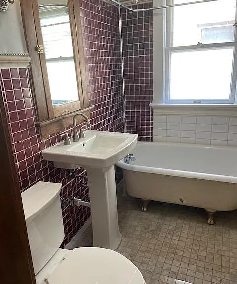 2926 N Frederick Ave #LOWER — Photo 9