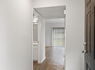 8016 N Saint Peter Ave, Tampa, FL 33614