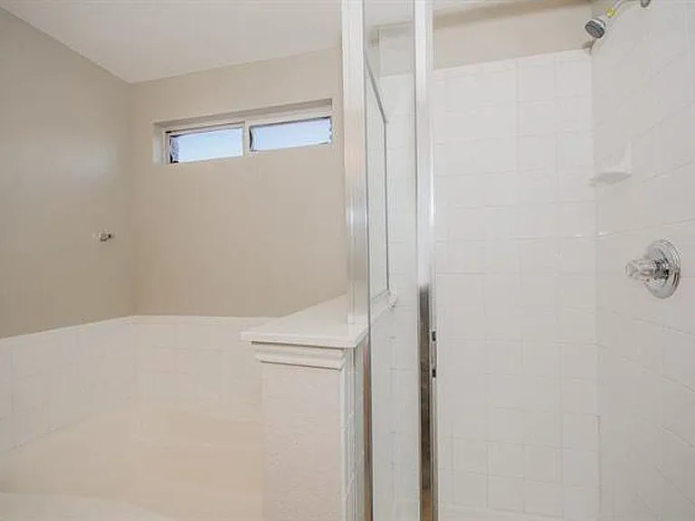 2152 Royal Acres Trl — Photo 22