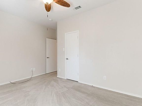 4th image of 9728 Brenden Dr