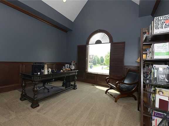 5th image of 14731 Macduff Dr