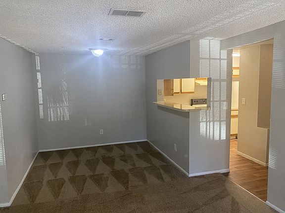 4th image of 224 Afton Sq Unit 201