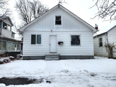1105 O Ave, La Grande, OR, 97850