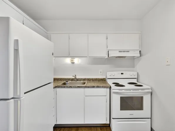 13130 SE Powell Blvd APT 14, Portland, OR 97236