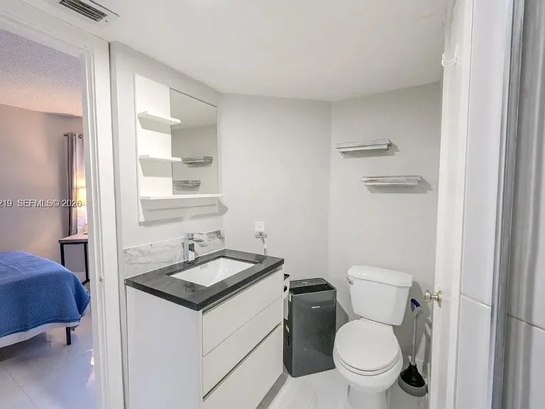 10451 W Broward Blvd #201 — Photo 23