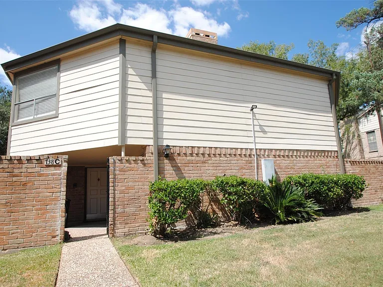 738 Country Place Dr #C — Photo 33