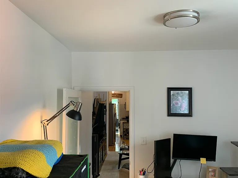 818 Willow Ave #3R — Photo 8