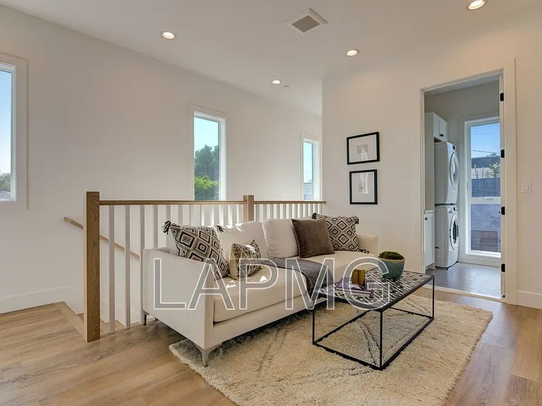 6016 Comey Ave #6016 — Photo 20