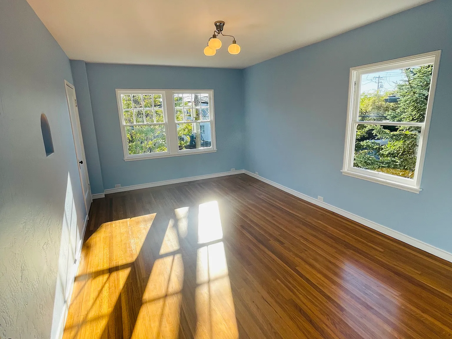 3017 Fulton St — Photo 2