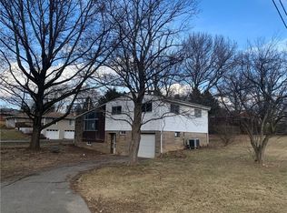 111 Central Dr, Butler, PA 16001