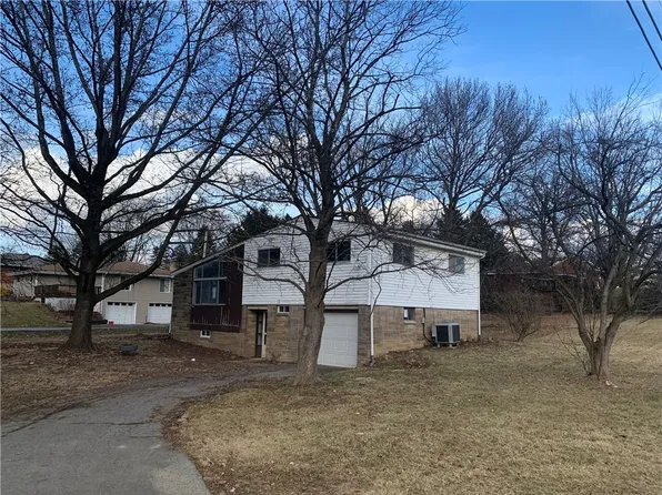 111 Central Dr, Butler, PA 16001