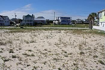5th image of 510 Fort Fisher Blvd