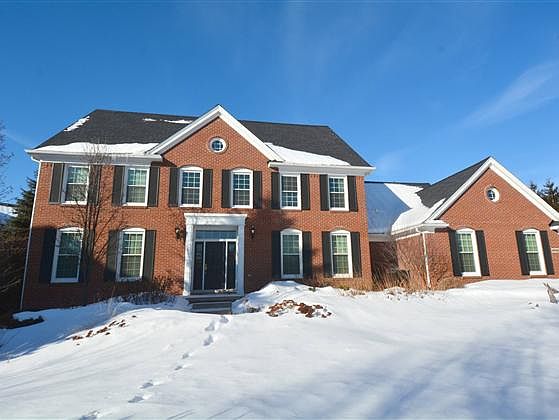 1st image of 41743 Sudbury Ct