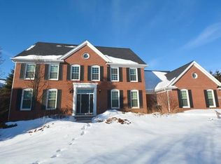 41743 Sudbury Ct, Novi, MI 48375