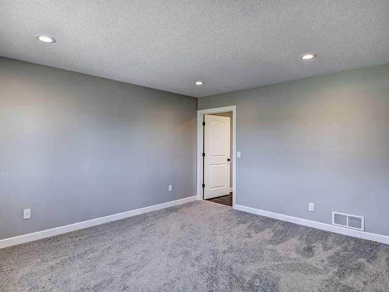 1355 Blue Jay Pl — Photo 11