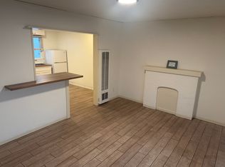 28 Granada Ave APT 9, Long Beach, CA 90803