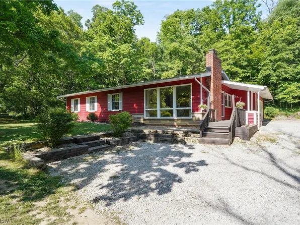 901 N Medina Line Rd, Akron, OH 44333