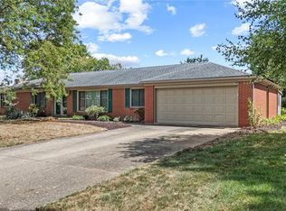 7420 Carmen Dr NW, North Canton, OH 44720