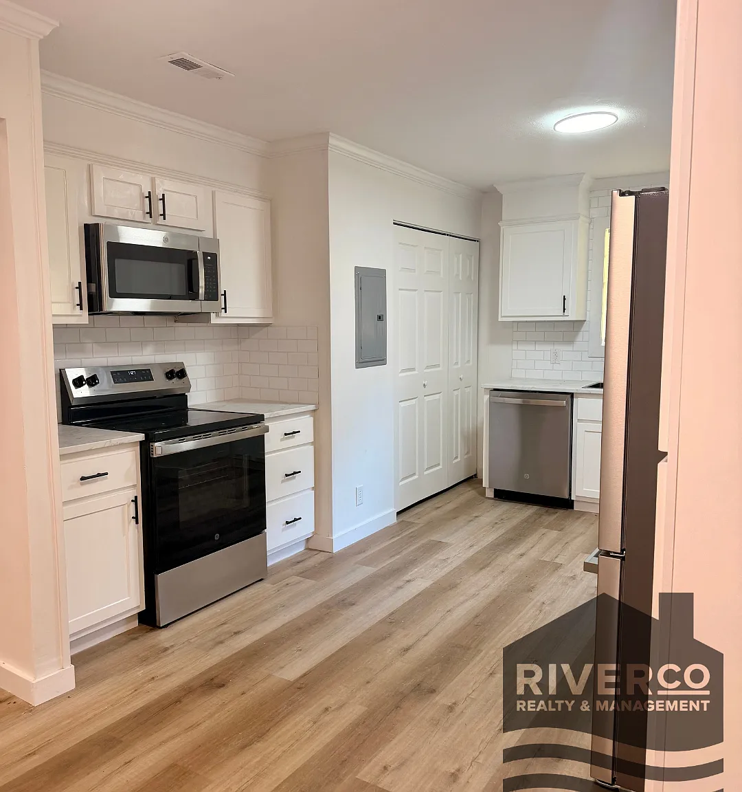 Madison Avenue Complex - 222 — Photo 4