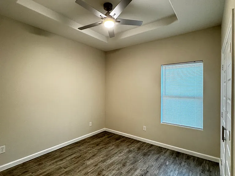 4004 Ventura Ave #1 — Photo 14