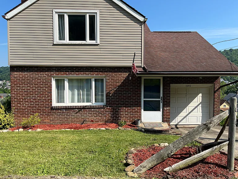 1030 Minellen Dr — Photo 1
