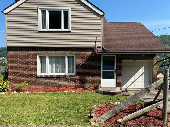 1030 Minellen Dr, Bridgeport, OH 43912