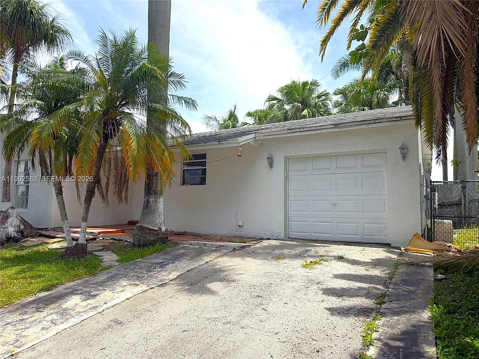 1st image of 13041 SW 260th Ter