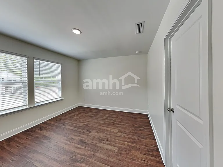 13009 Redwind Dr — Photo 28
