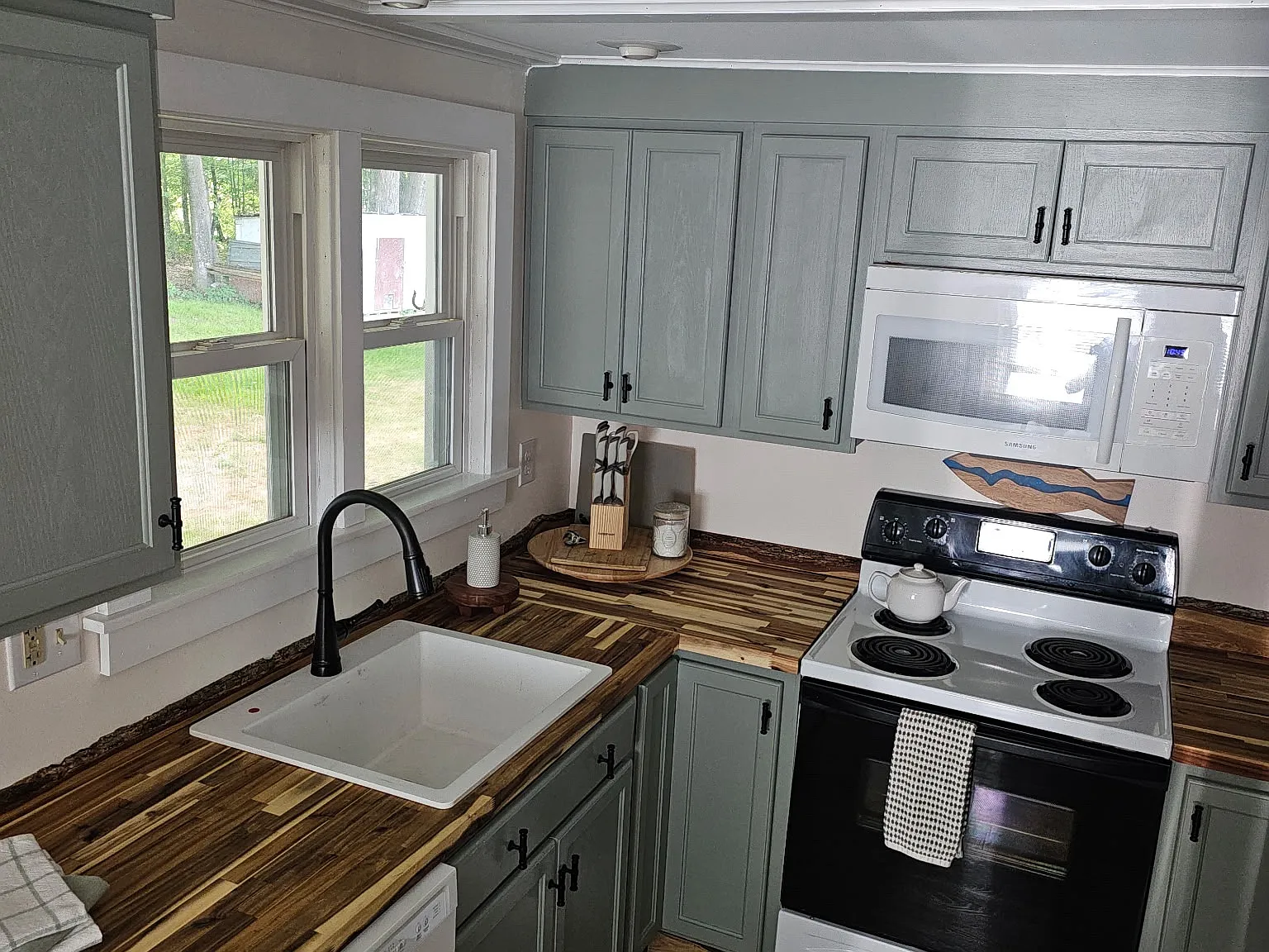 3 bed, 1188 sqft, $2,800 — Photo 1