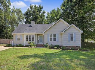 204 Stargate Rd, Holly Springs, NC 27540